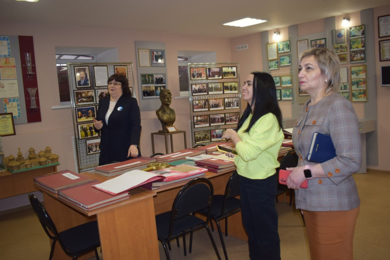 Визит председателя Совета регионального отделения РДДМ "Движение Первых" Алины Эдуардовны Колотиловой.